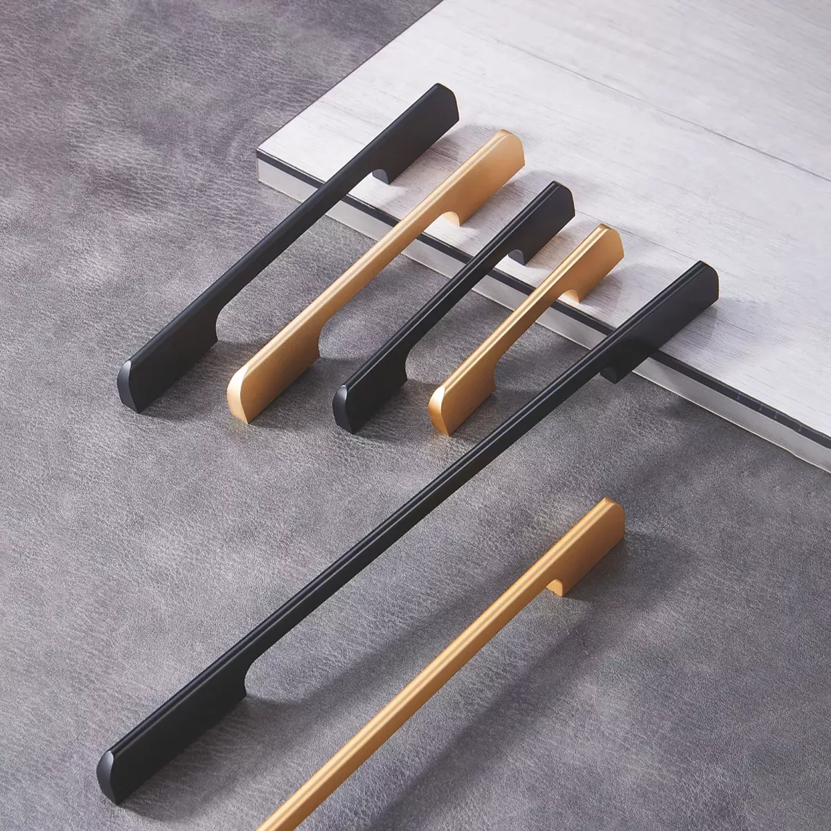 VILA F1006 Modern Cabinet Handle